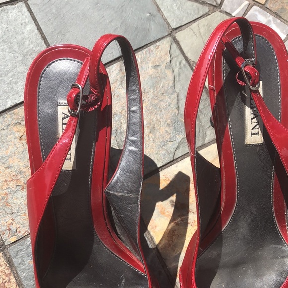 Alfani Red shoes not sure size 9.5 or 10 - Picture 2 of 3